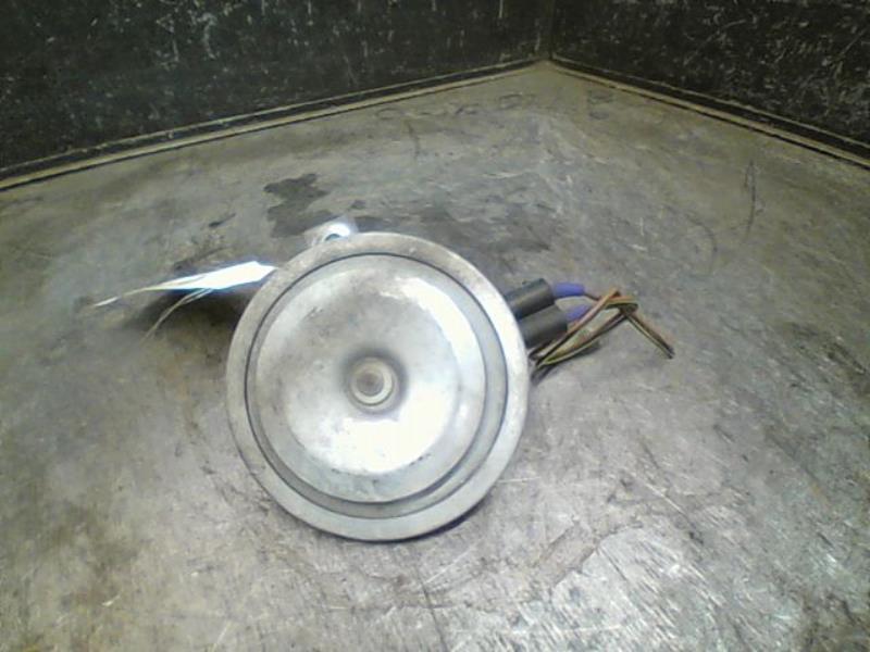 Avertisseur/Klaxon VOLKSWAGEN FOX Essence - 1