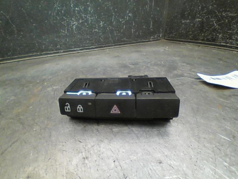 Bouton de warning OPEL MERIVA Diesel - 1