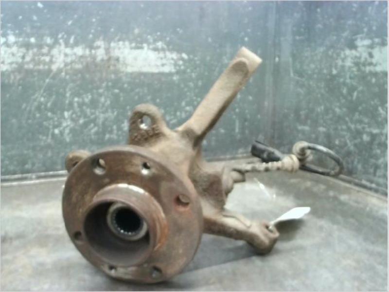 Moyeu avant gauche RENAULT CLIO GPL - 1