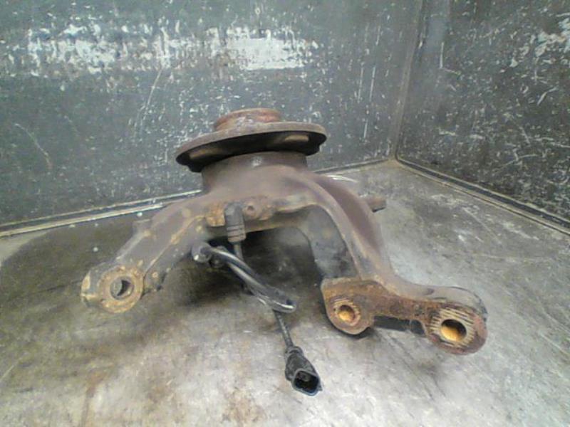 Moyeu avant gauche RENAULT SCENIC Diesel - 1