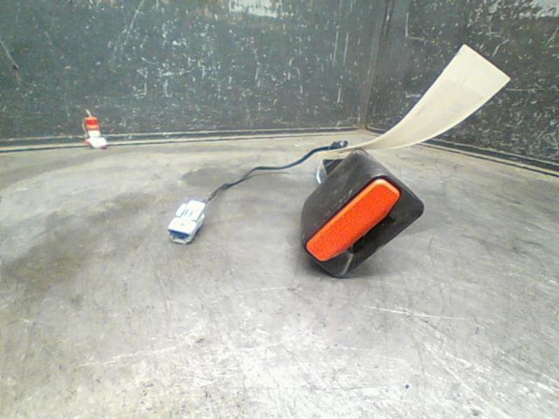 Attache ceinture avant gauche RENAULT CLIO Diesel - 1