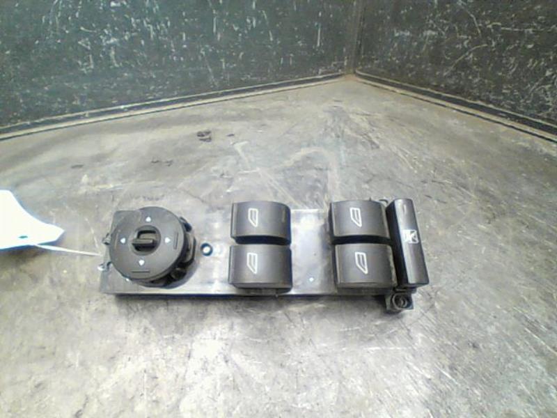 Interrupteur de leve vitre avant gauche FORD FOCUS Diesel - 1