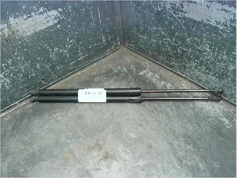 Verin de coffre NISSAN PRIMERA Essence - 1