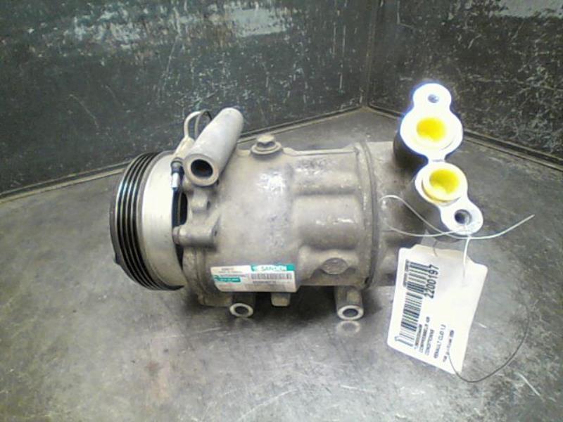 Compresseur clim RENAULT CLIO Essence - 1