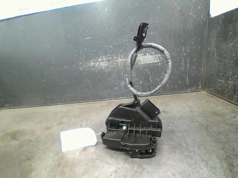 Serrure avant droit FORD FOCUS Essence - 1