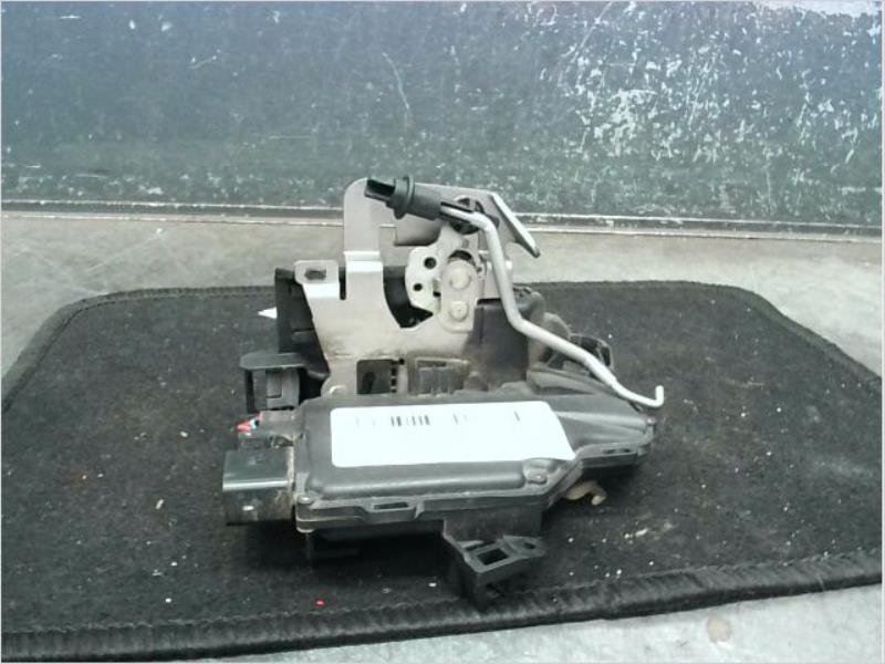 Serrure avant droit AUDI A6 Diesel - 1