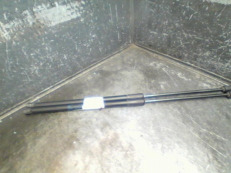 Verin de coffre OPEL ASTRA Diesel - 1