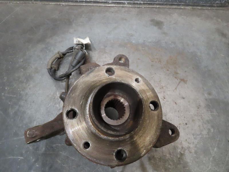 Moyeu avant droit RENAULT SCENIC Essence - 1