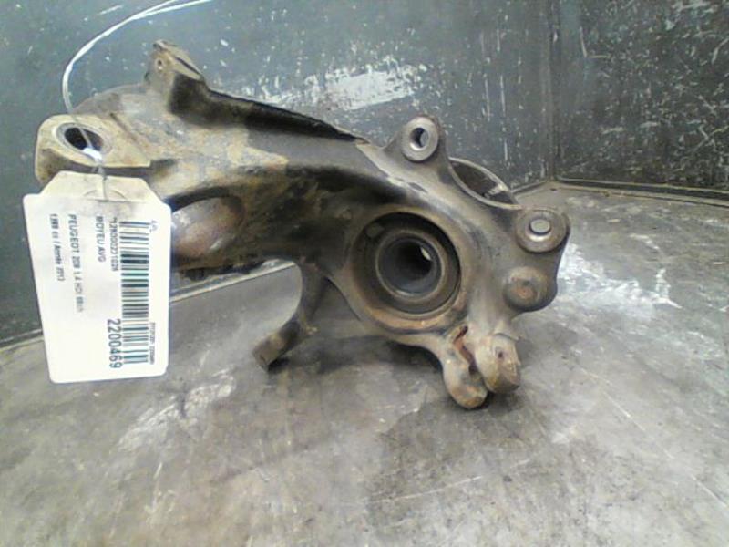 Moyeu avant gauche PEUGEOT 208 Diesel - 1