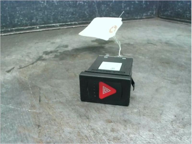 Bouton de warning VOLKSWAGEN PASSAT Diesel - 1
