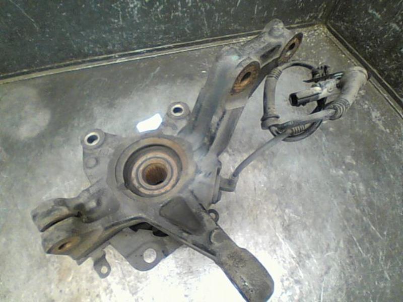 Moyeu avant droit RENAULT CLIO Diesel - 1