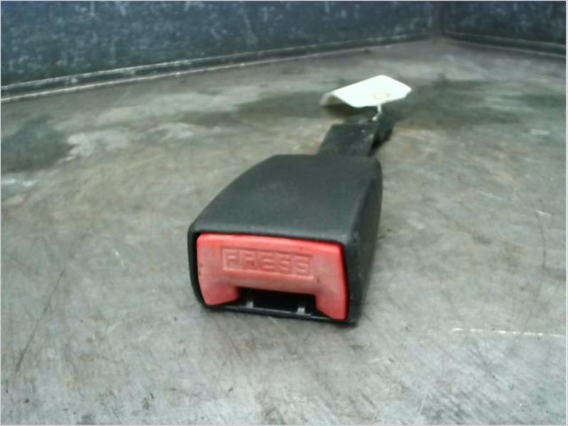 Attache ceinture avant droit RENAULT CLIO Essence - 1