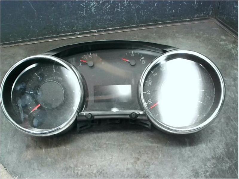 Compteur PEUGEOT 5008 Diesel - 1