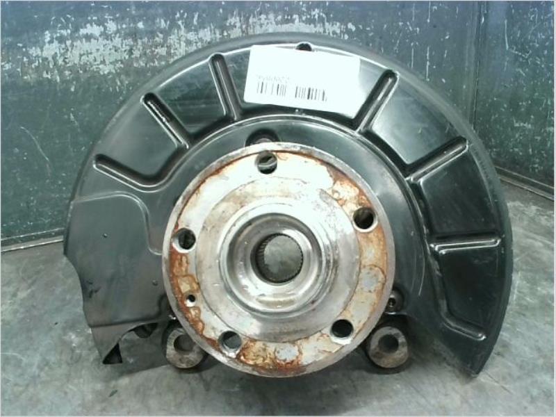 Moyeu avant droit VOLKSWAGEN GOLF Essence - 1
