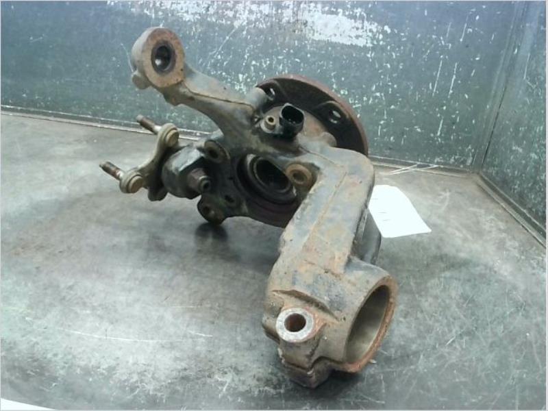 Moyeu avant gauche AUDI A3 Diesel - 1