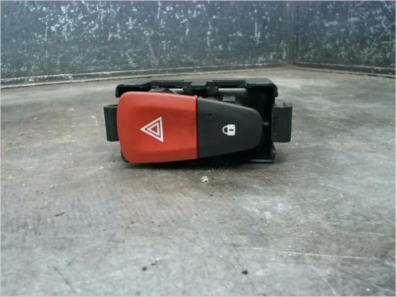 Bouton de warning RENAULT SCENIC Diesel - 1