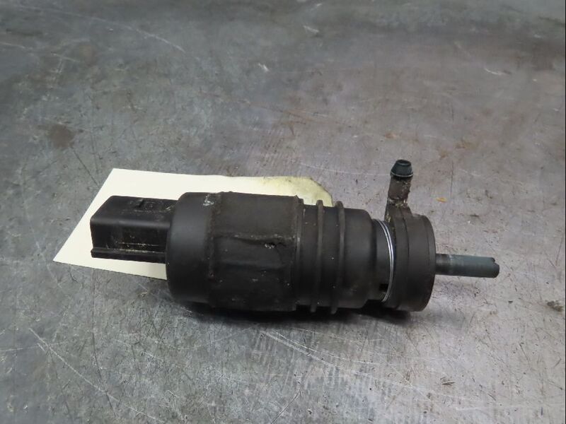Pompe lave glace avant AUDI A8 Essence - 1