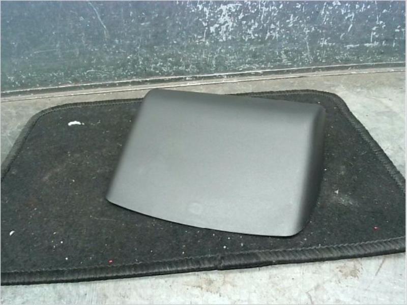 Feu arriere stop central NISSAN MICRA Essence - 1