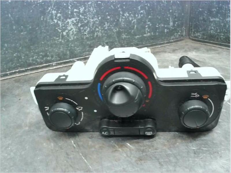 Commande chauffage RENAULT MODUS Diesel - 1