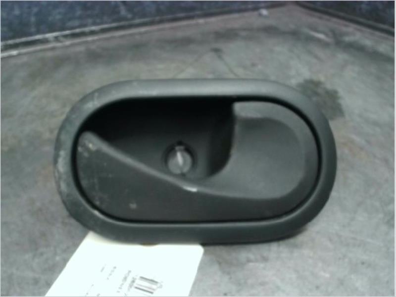 Poignee interieur avant droit RENAULT MODUS Essence - 1
