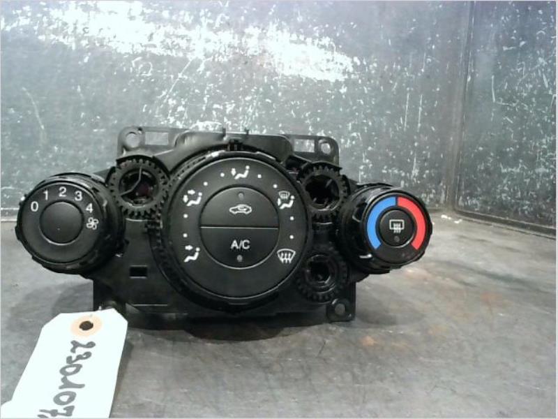 Commande chauffage FORD FIESTA Diesel - 1