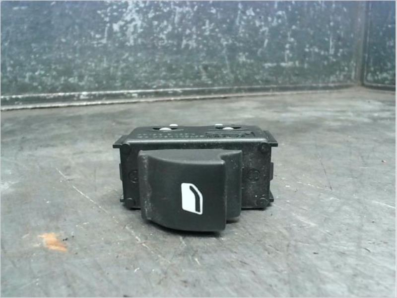 Interrupteur de leve vitre avant droit PEUGEOT 208 Diesel - 1