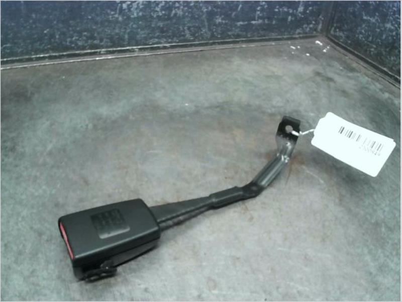 Attache ceinture avant droit AUDI A3 Diesel - 1