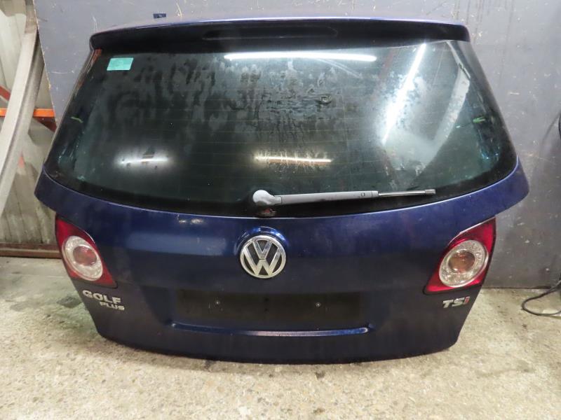 Malle/Hayon arriere VOLKSWAGEN GOLF Essence - 1
