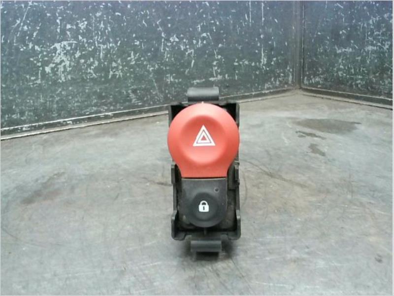 Bouton de warning RENAULT KANGOO Diesel - 1