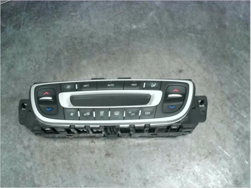 Commande chauffage RENAULT MEGANE Diesel - 1