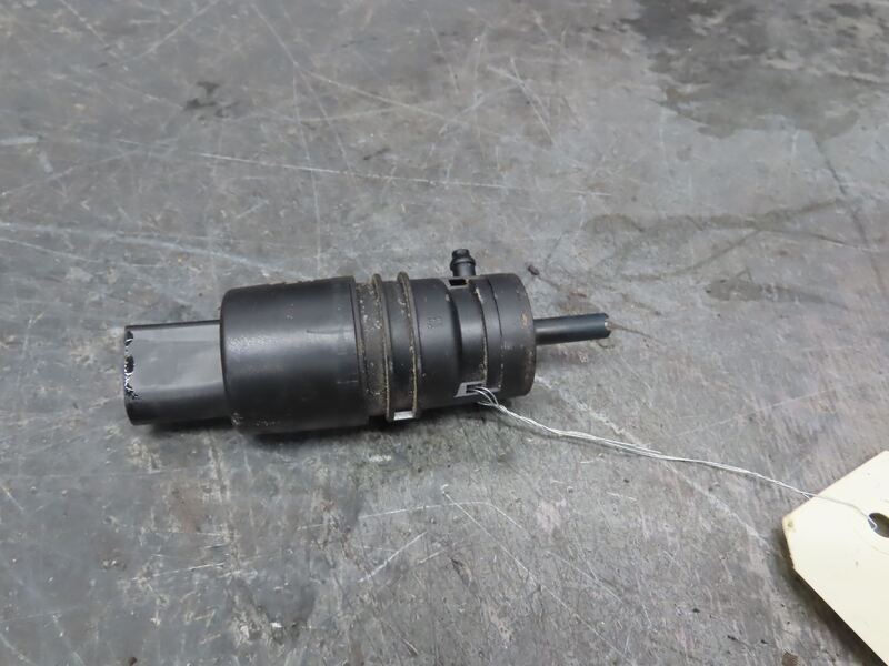 Pompe lave glace avant AUDI TT Essence - 1