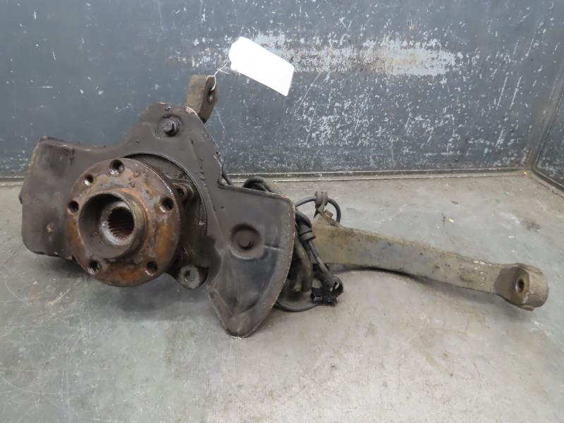 Moyeu avant droit ALFA ROMEO GT Diesel - 1