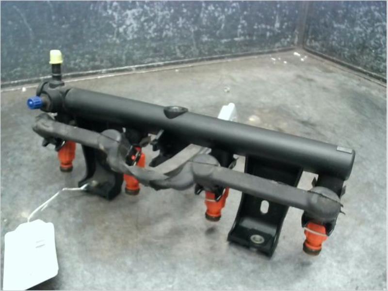 Rampe injection PEUGEOT 307 Essence - 1