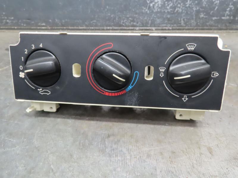 Commande chauffage PEUGEOT 306 Diesel - 1