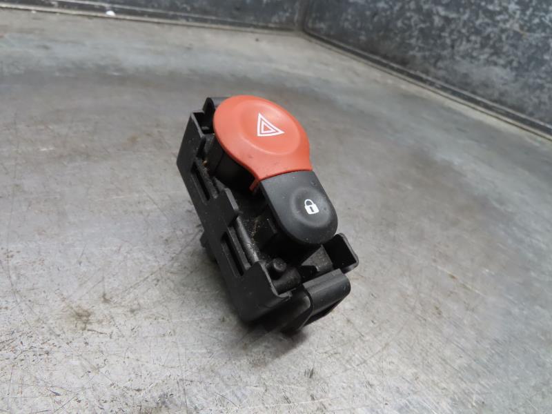 Bouton de warning RENAULT KANGOO Diesel - 1