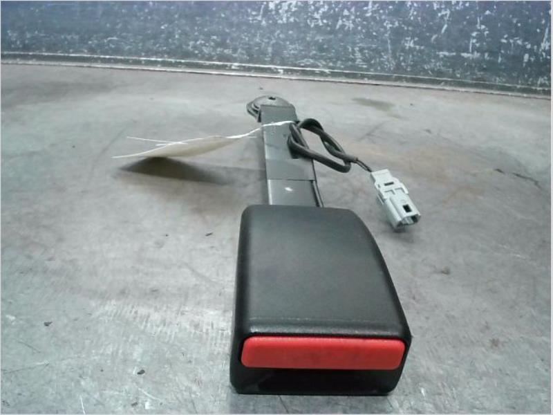 Attache ceinture avant droit RENAULT CLIO Diesel - 1