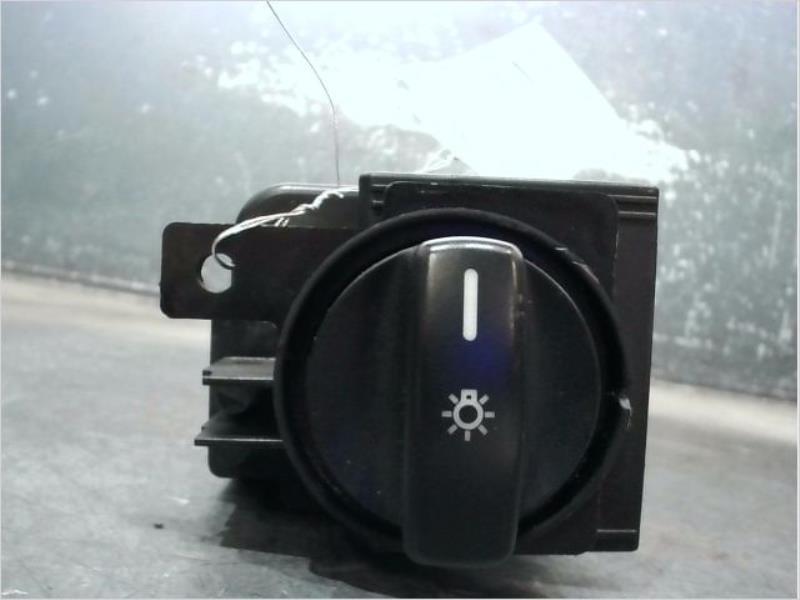 Commande de phare MERCEDES CLASSE B Diesel - 1