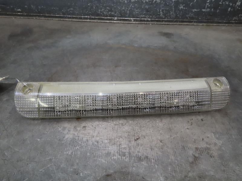 Feu arriere stop central TOYOTA RAV4 Diesel - 1