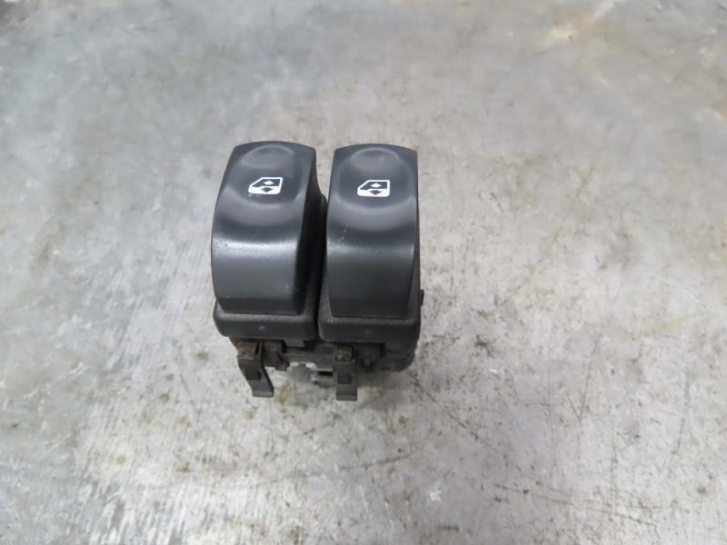 Interrupteur de leve vitre avant gauche RENAULT MODUS Diesel - 1