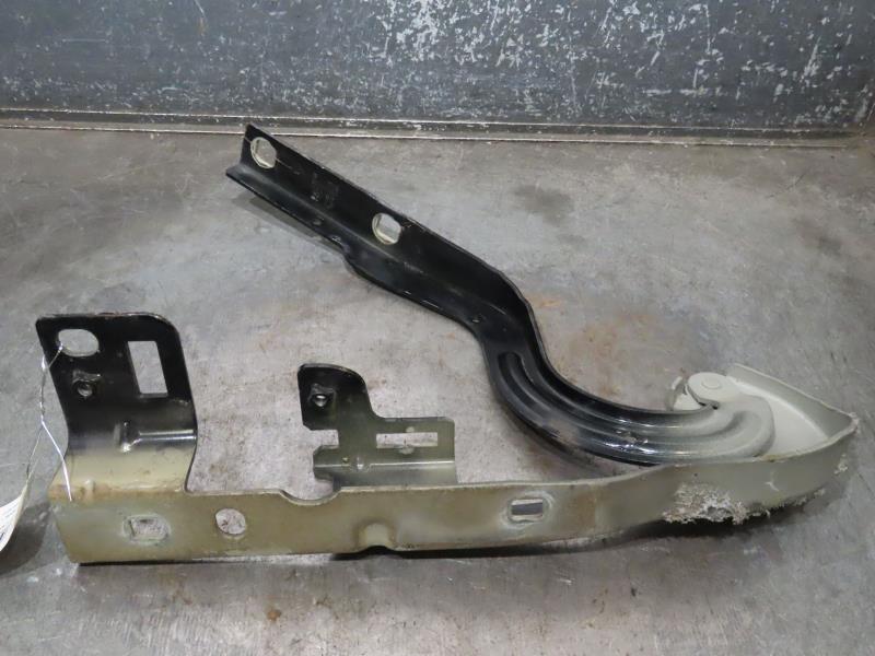 Charniere de capot PEUGEOT 5008 Diesel - 1