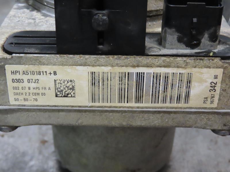 Pompe de direction PEUGEOT 5008 Diesel - 1