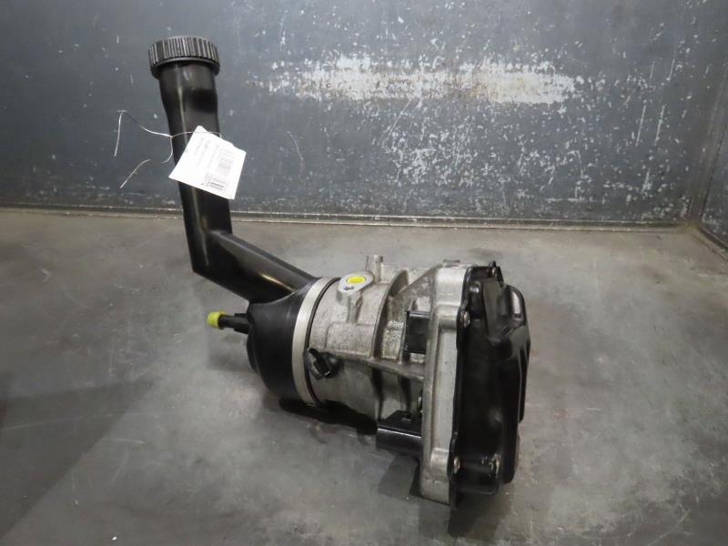 Pompe de direction PEUGEOT 308 Diesel - 1