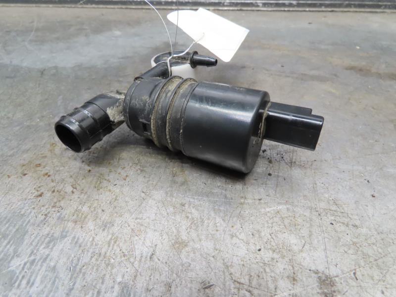 Pompe lave glace avant CITROEN C4 CACTUS Diesel - 1