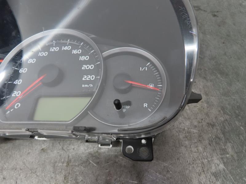Compteur TOYOTA YARIS Diesel - 1