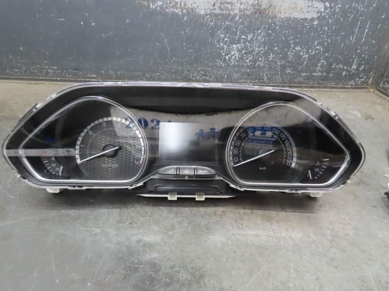 Compteur PEUGEOT 2008 Essence - 1