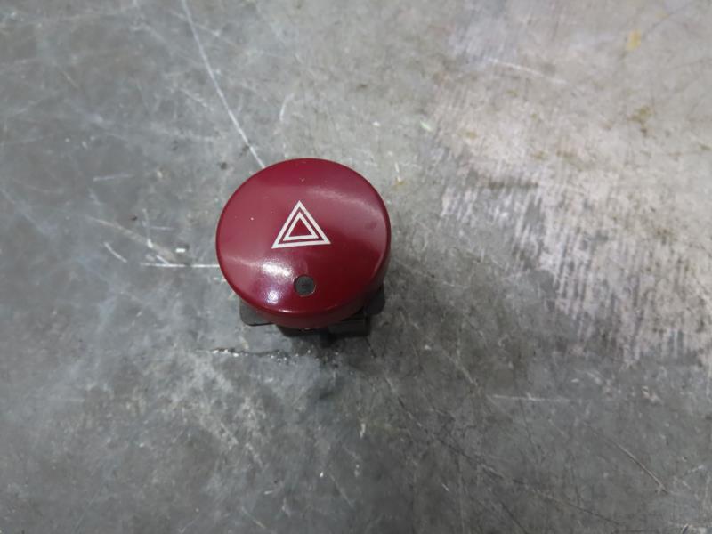 Bouton de warning CITROEN BERLINGO Diesel - 1