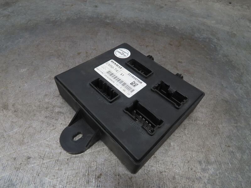 Porte fusible RENAULT CLIO Diesel - 1