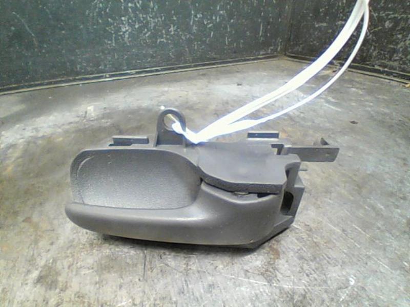 Poignee interieur avant droit CITROEN C1 Essence - 1
