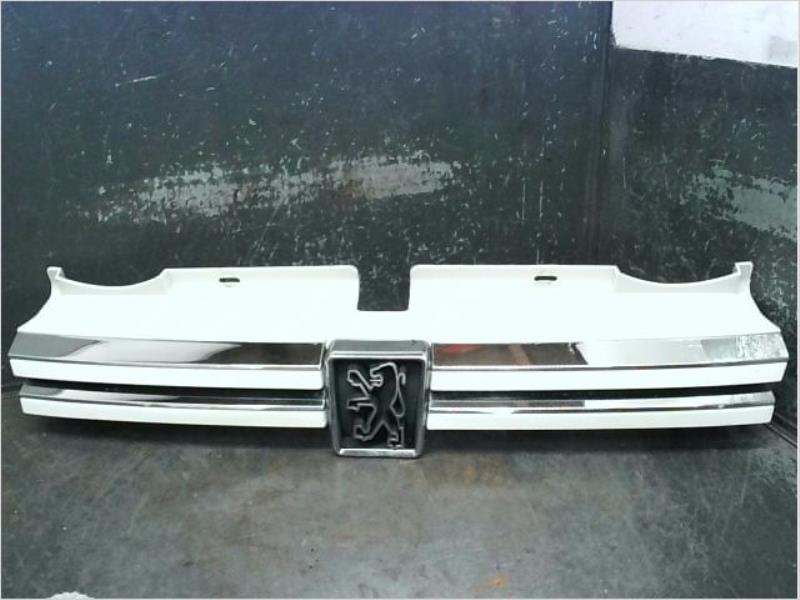 Calandre PEUGEOT 605 Essence - 1