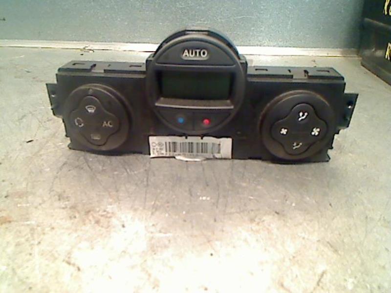 Commande chauffage RENAULT MEGANE Diesel - 1